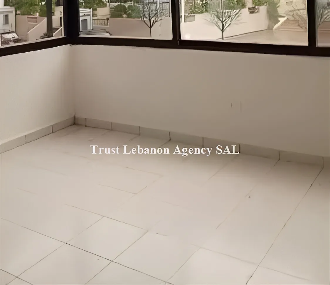 Office for rent in Baabda, Hazmieh