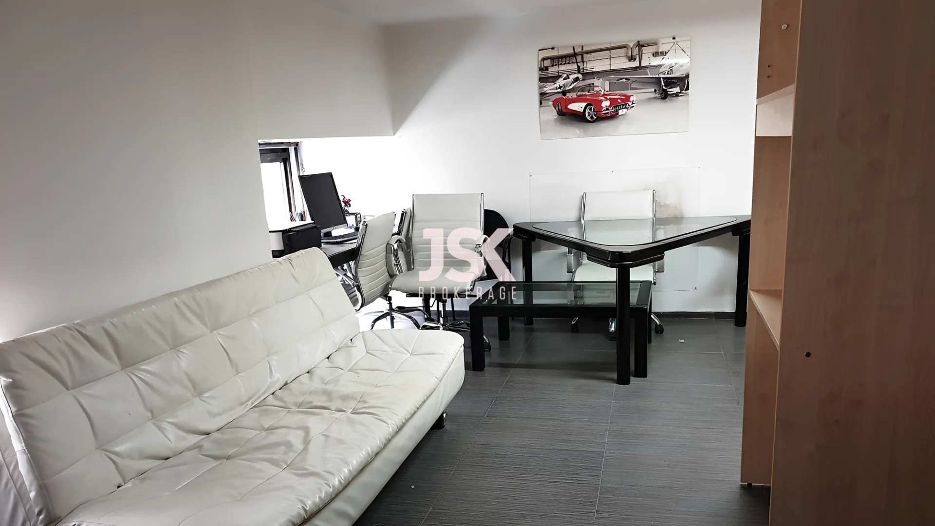 Showroom for Rent in Sioufi