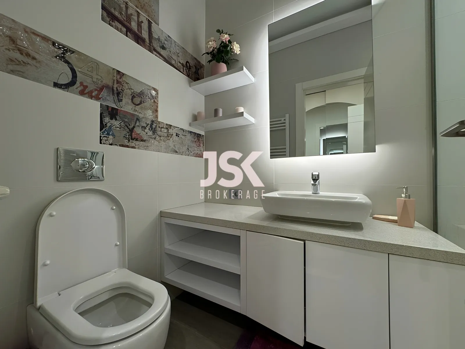 Apartment for Sale in Qennabet Broummana