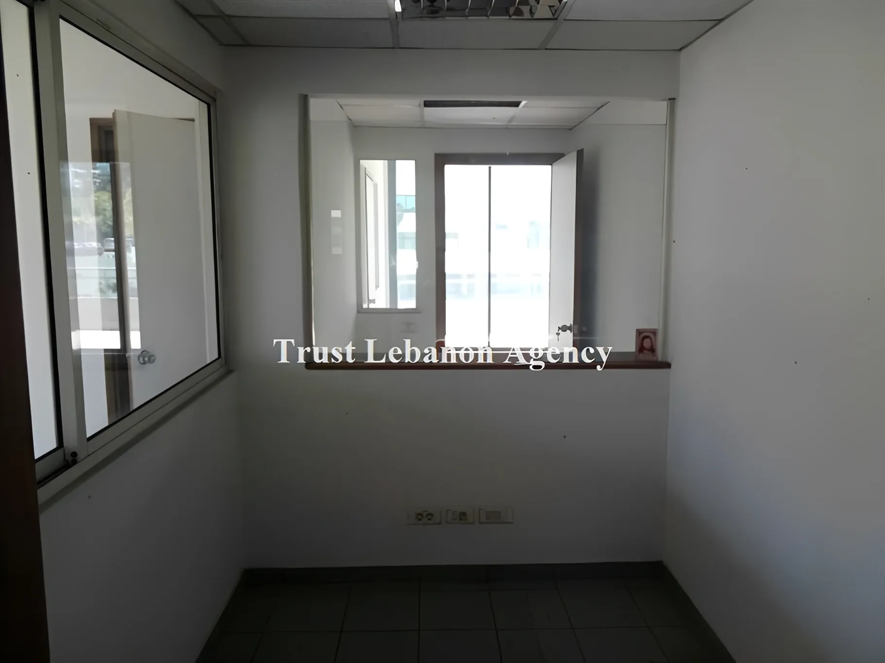 Office for rent in Baabda, Hazmieh