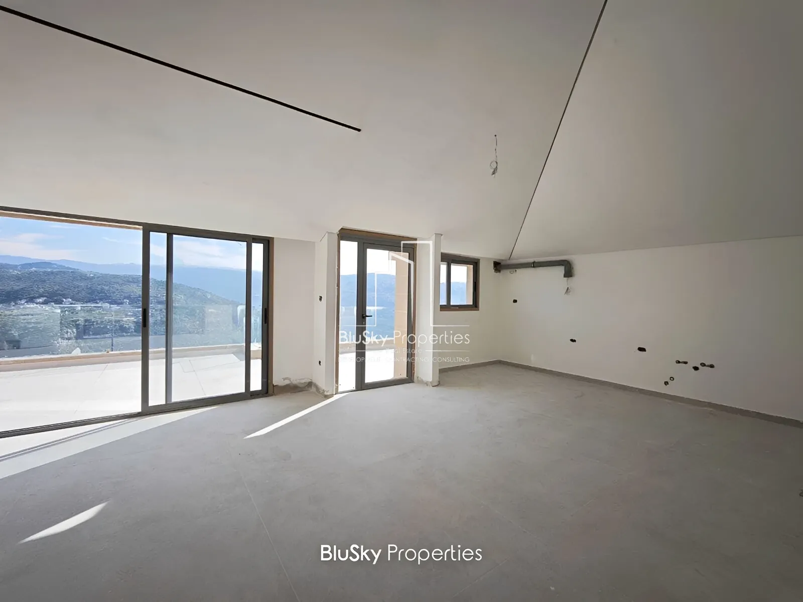 Apartment for Sale in Beit Meri - 3 bed, 4 bath