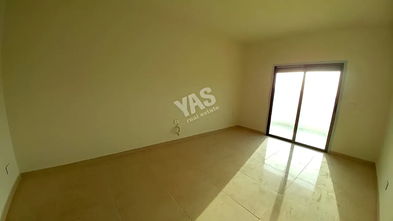 Apartment for Sale in Ballouneh