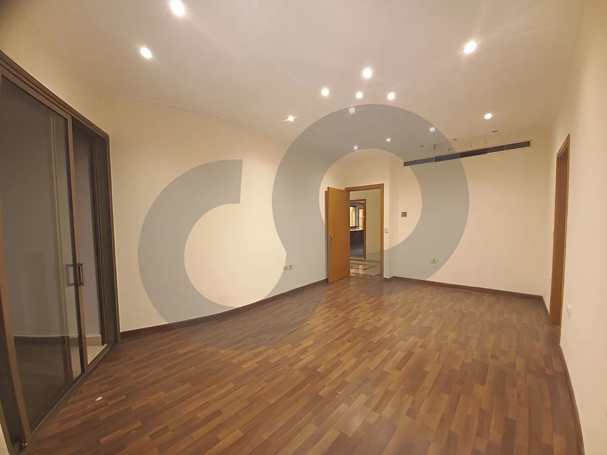 Apartment for Rent in Ramlet El Baida, Bayrut, Lebanon