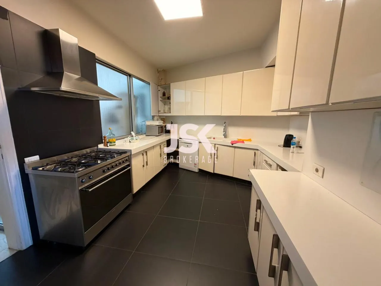 Apartment for Rent in Achrafieh