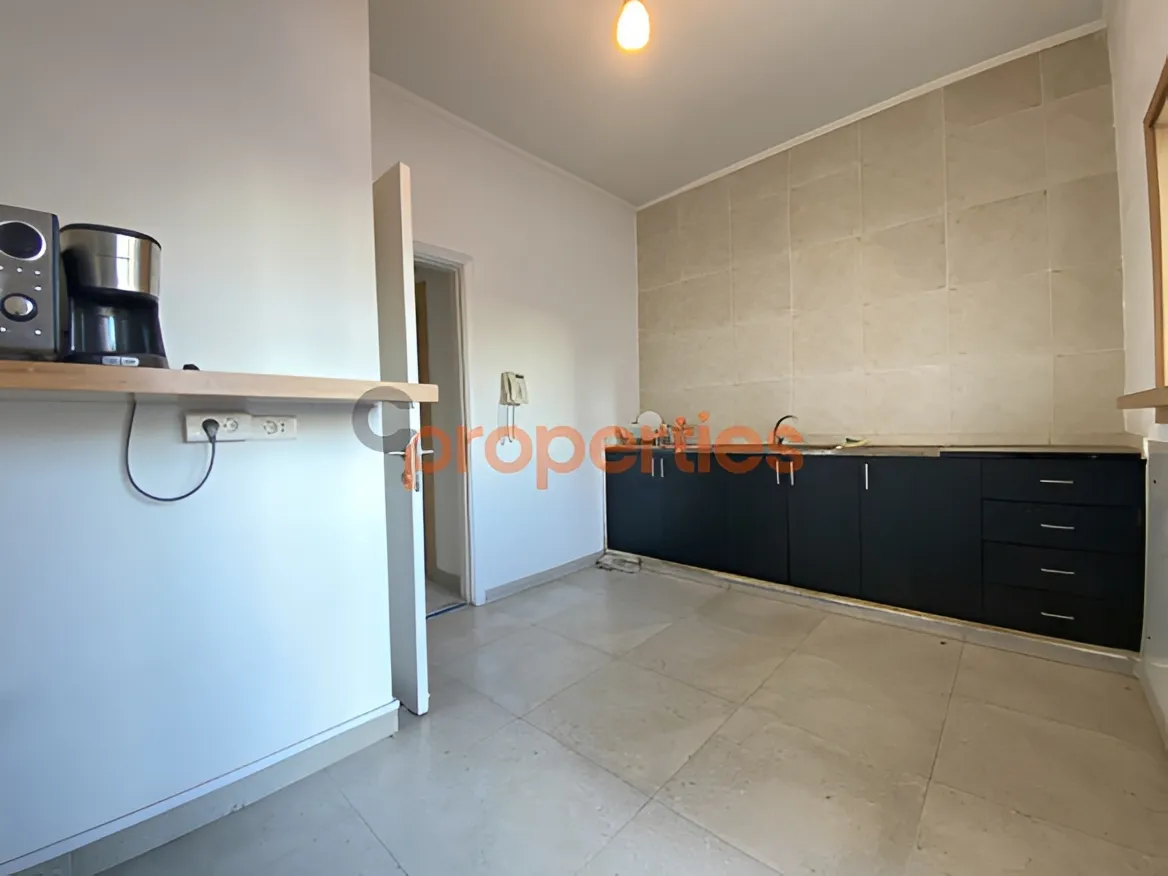 Office for Rent in Zalqa