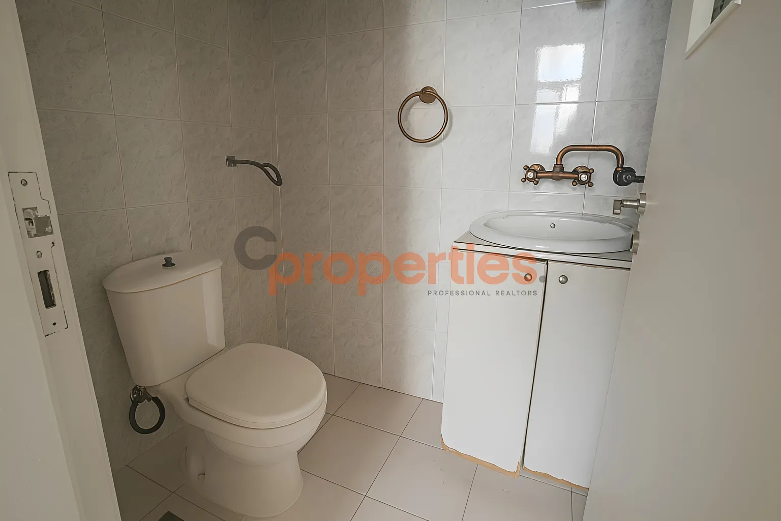 Shop for Rent in Kfarshima