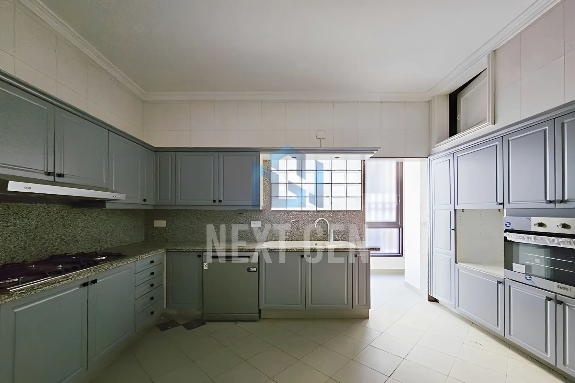 Apartment for rent in Ramleh Al Bayda, Beirut, Lebanon