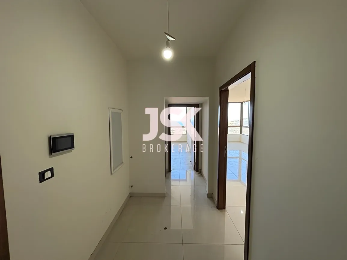 Apartment for sale in Mazraat Yachoua, Lebanon - 3 bed, 2 bath