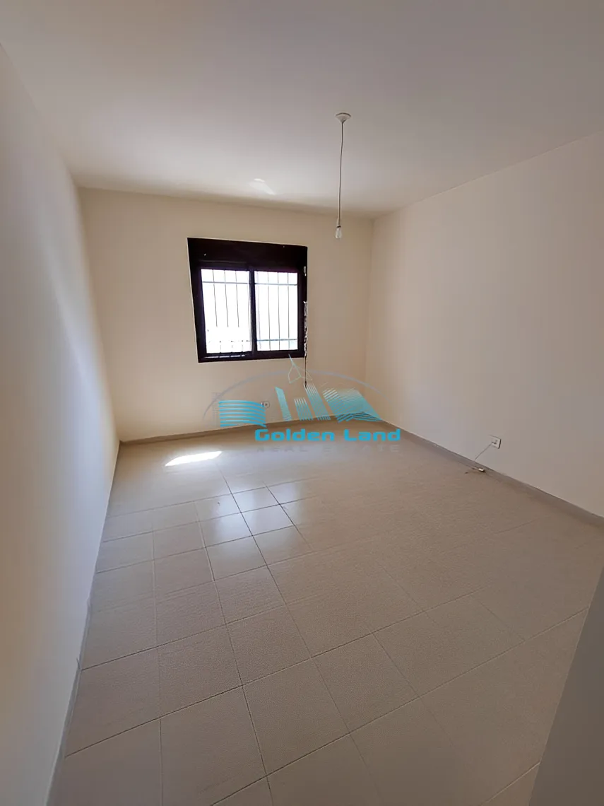 Apartment for Sale in Mazraat Yachoua, Lebanon - 3 bed, 3 bath
