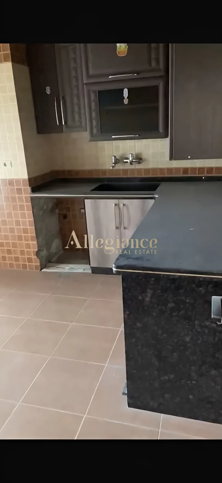 Apartment for sale in Aley, Lebanon - 2 bed, 2 bath