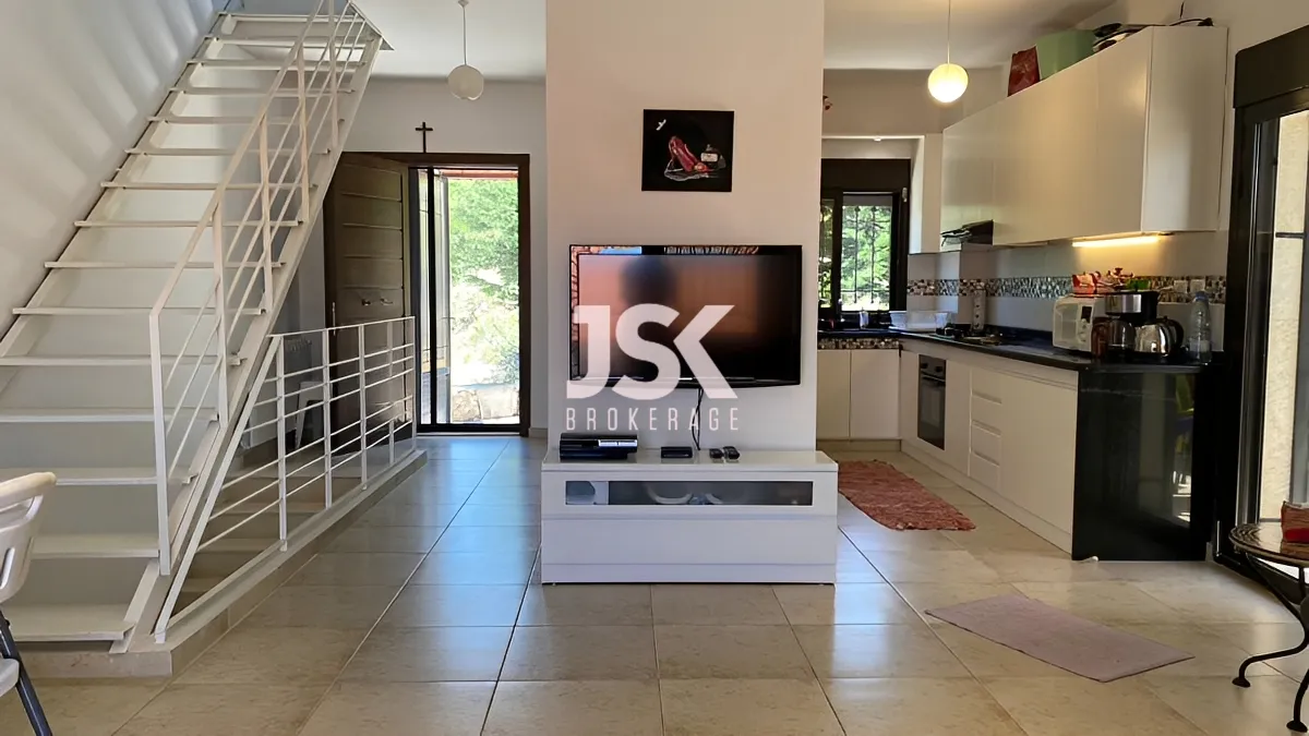 Triplex for Sale in Aannaya