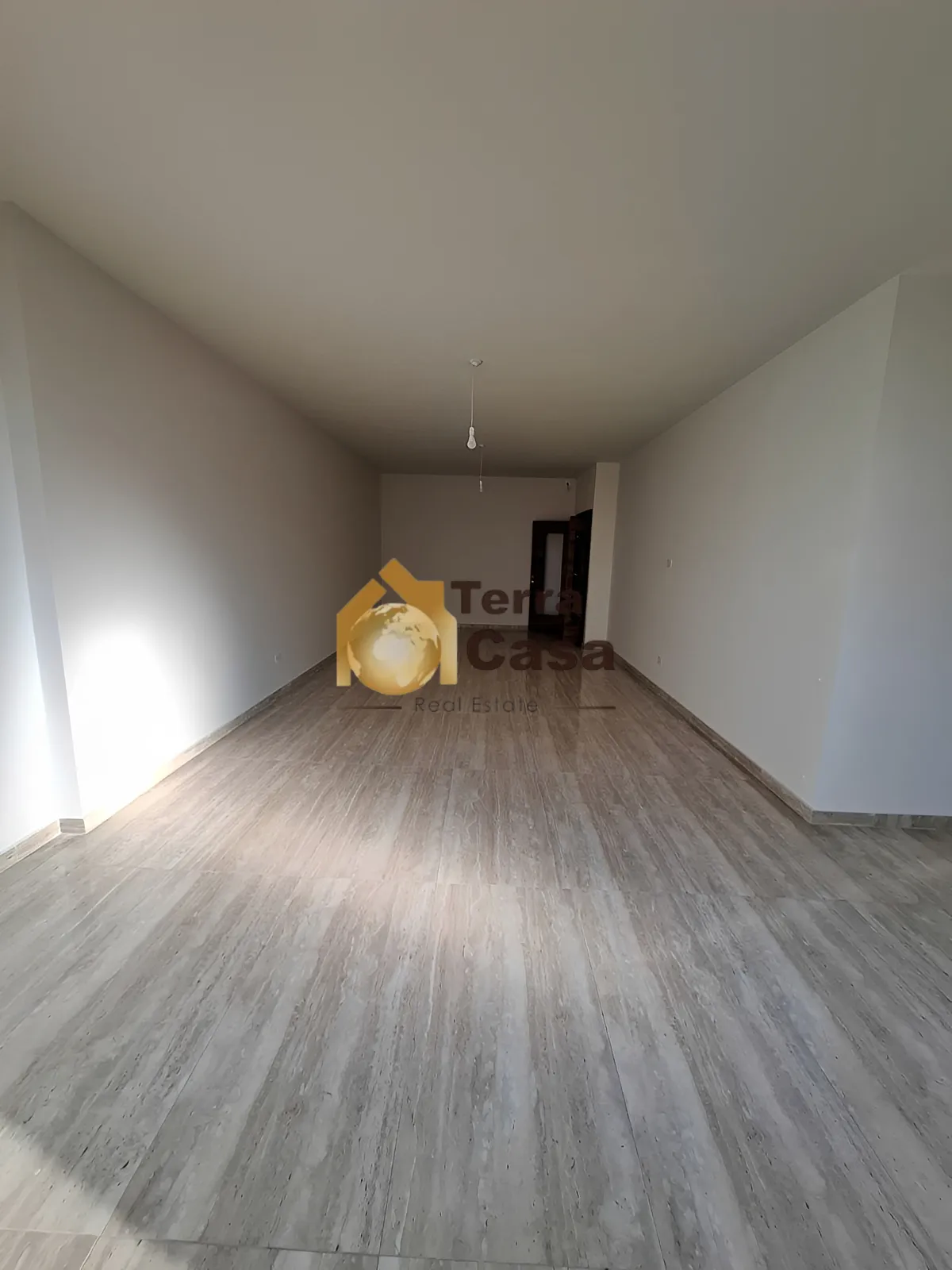 Apartment for sale in Adonis
