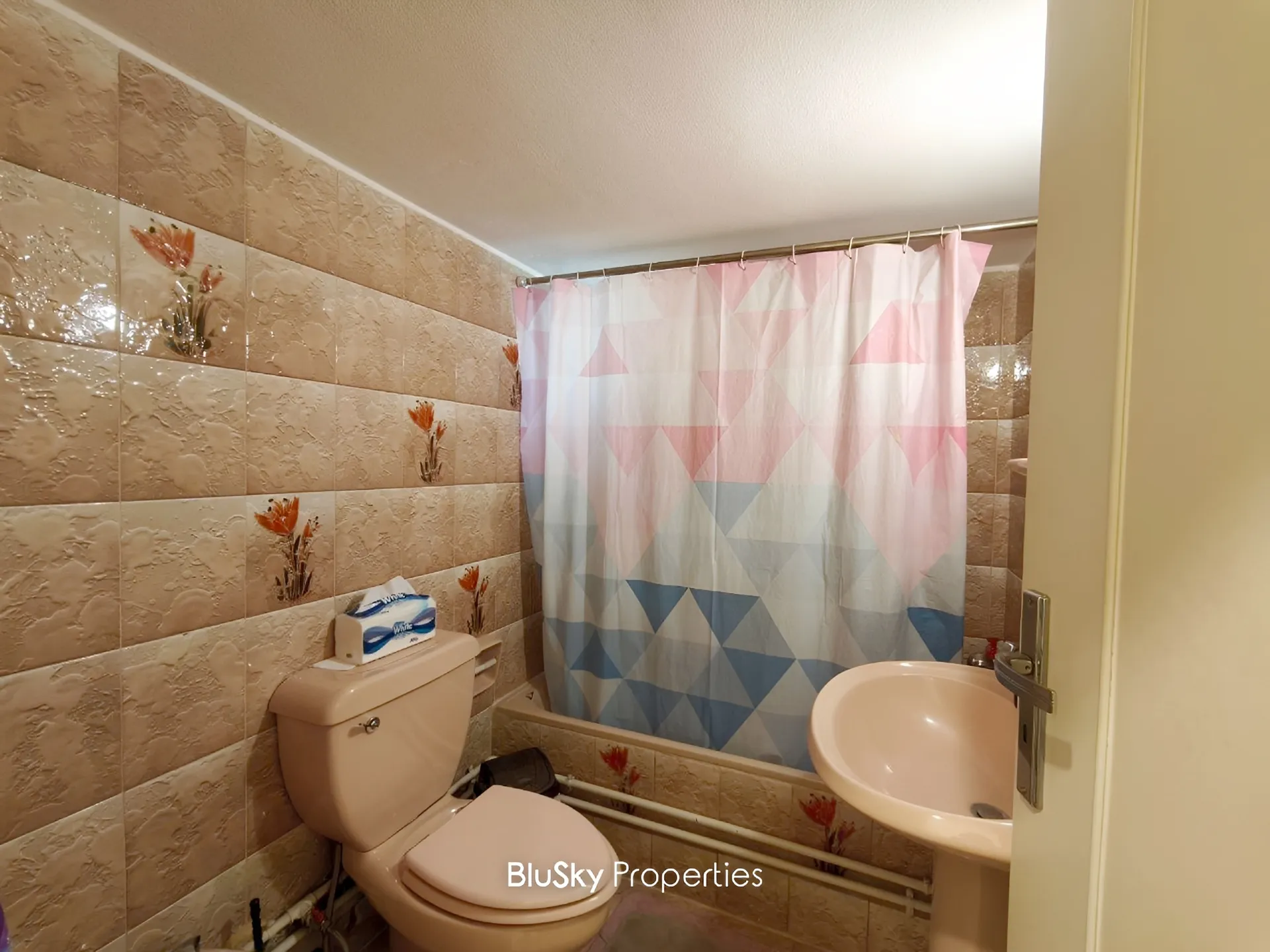 Apartment for rent in Dekwaneh