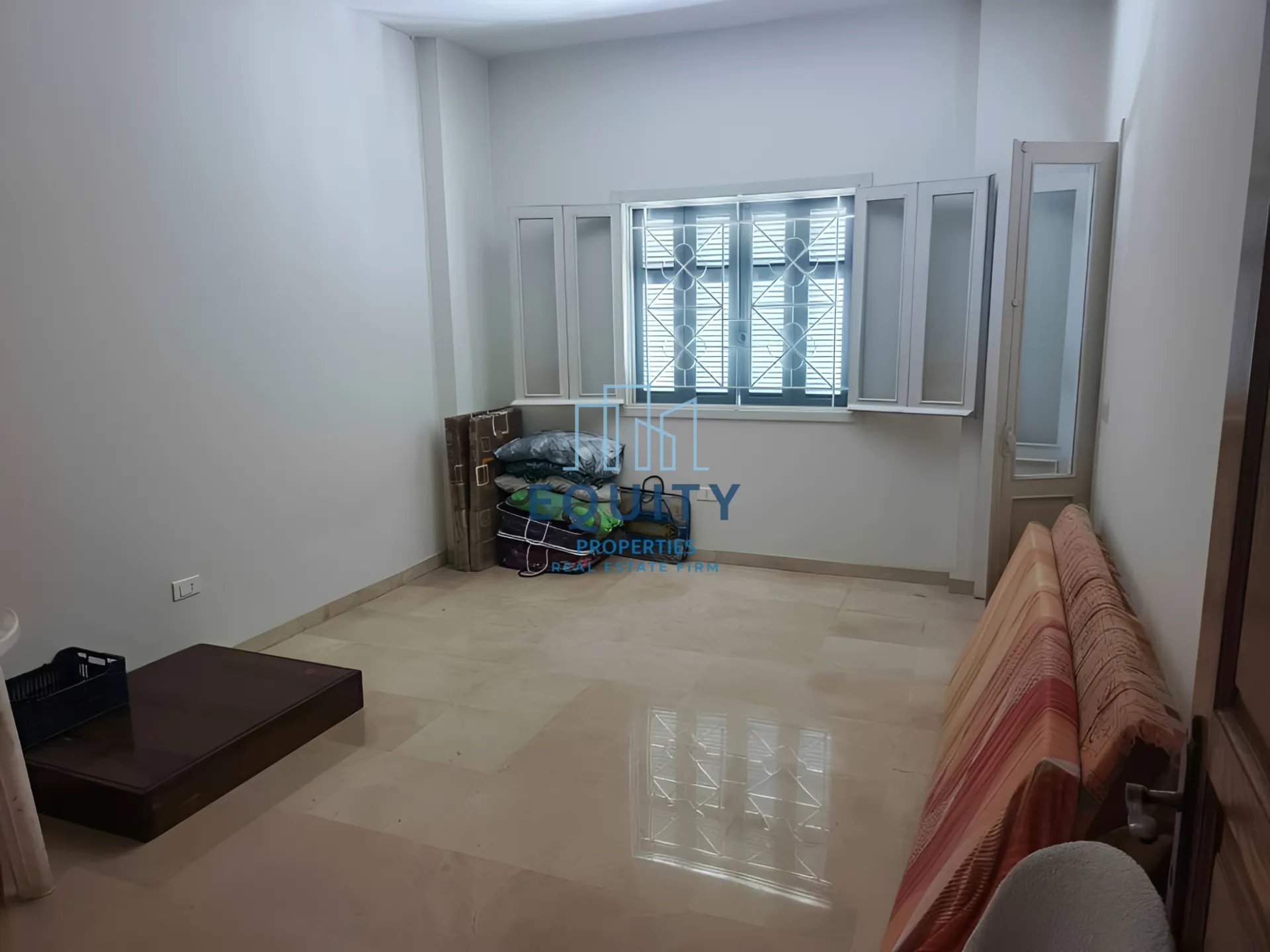 Apartment for rent in Jdeideh - 3 bed, 2 bath