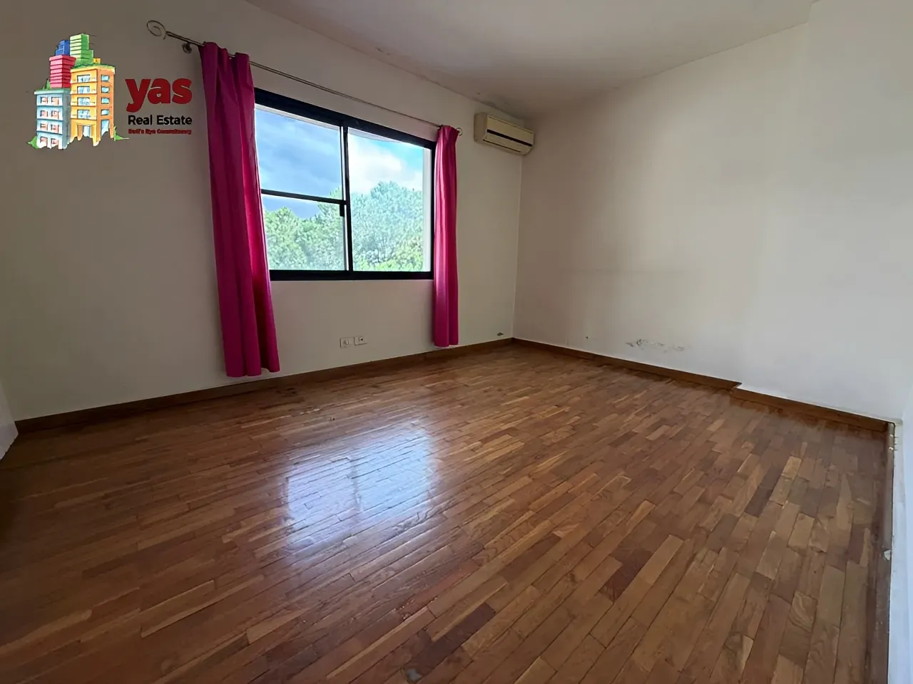 Apartment for Sale in Zouk Mosbeh - 3 bed, 4 bath