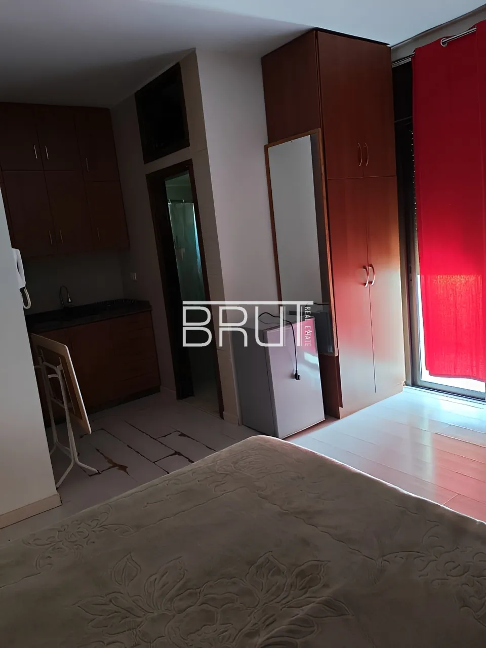 Building for Sale in Aayoun El Siman