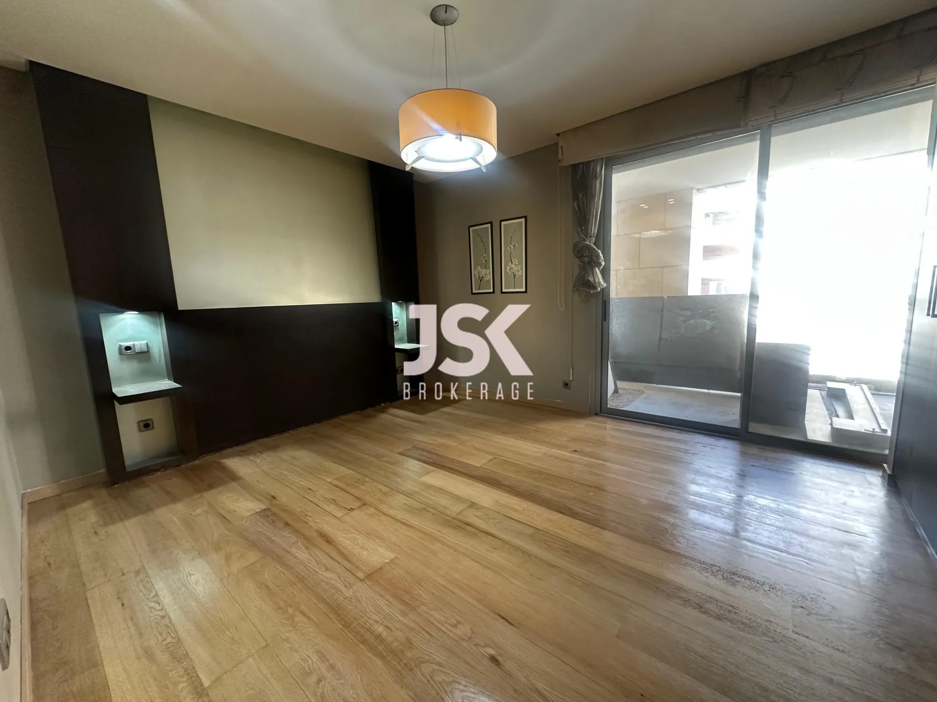 Apartment for Rent in Downtown