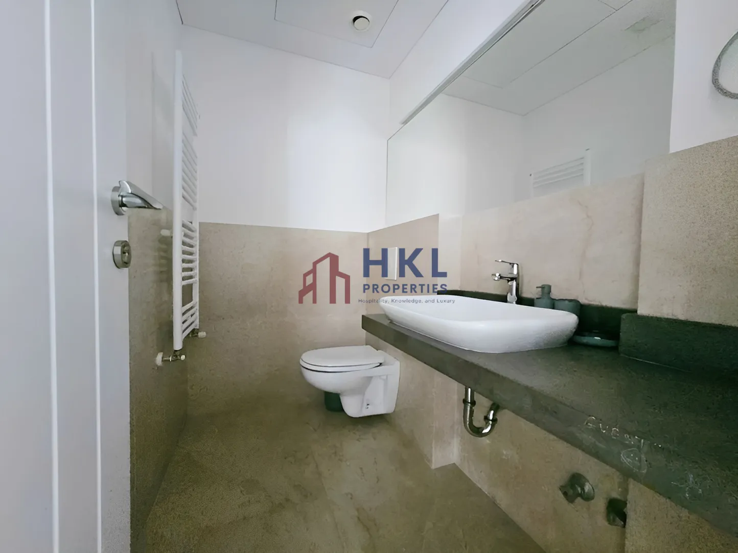 Apartment for Rent in Gemmayzeh, Beirut, Lebanon - 3 bed, 5 bath