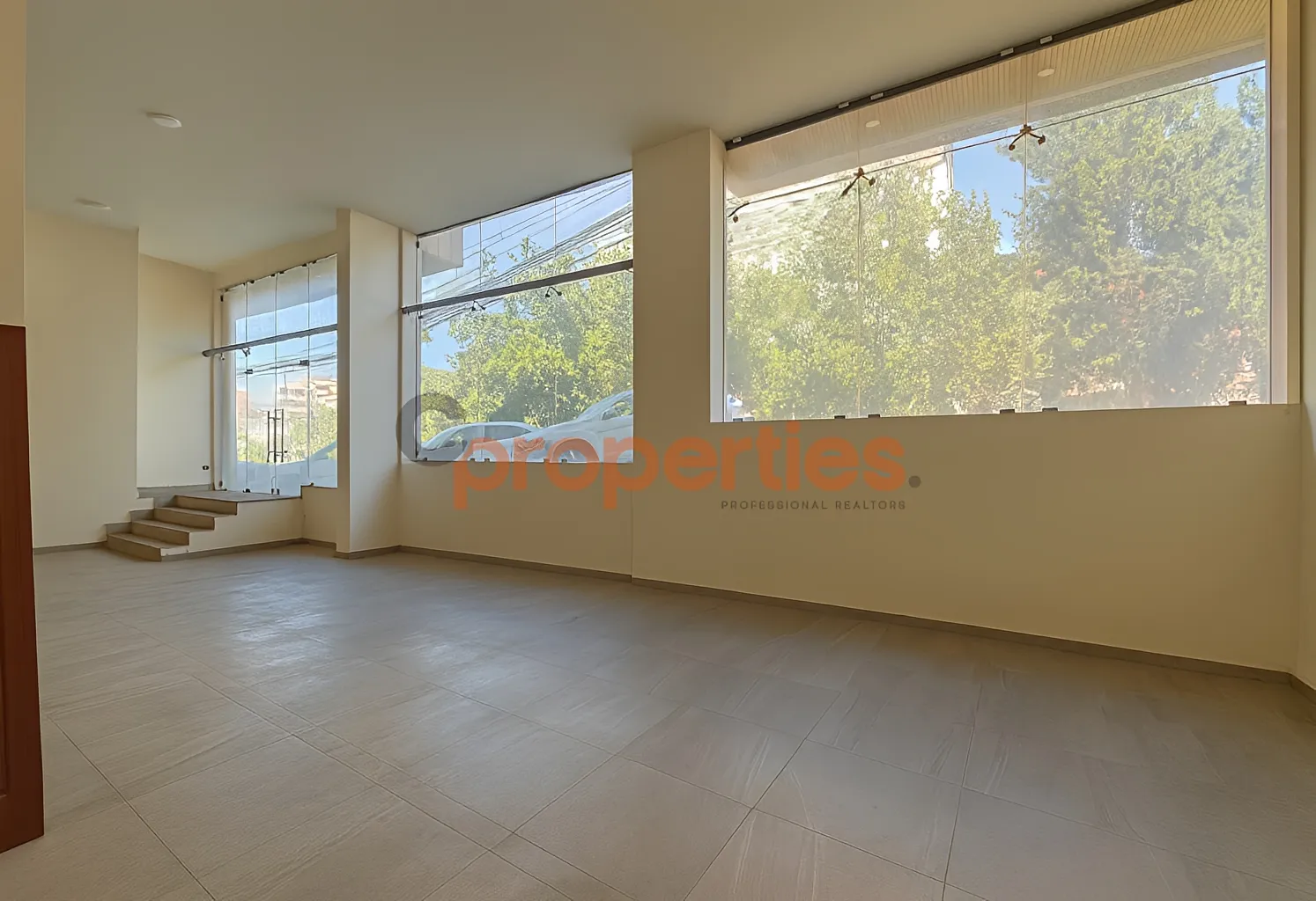 Showroom for Sale in Beit Meri
