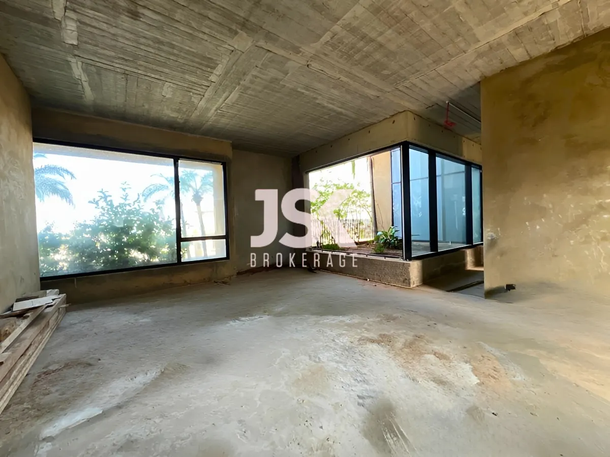 Apartment for Sale in Mdawar, Achrafieh, Beirut - 3 bed, 3 bath