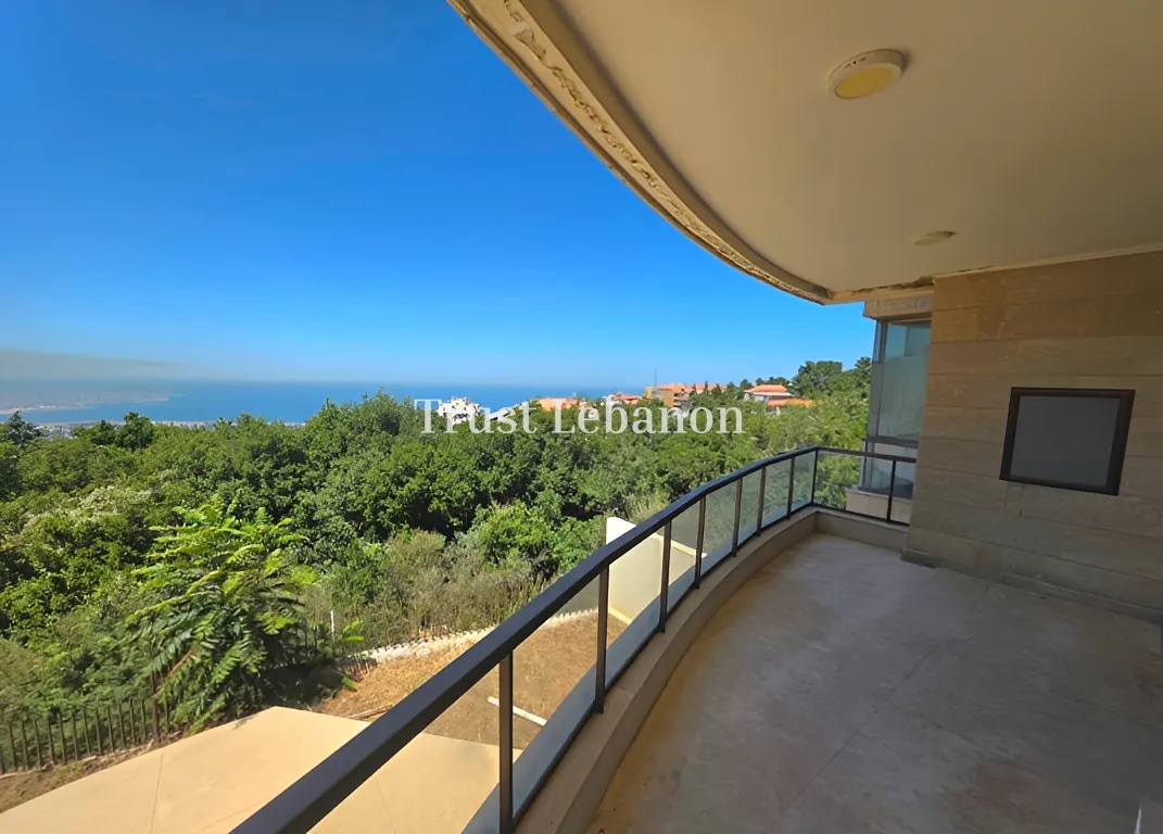 Apartment for sale in Ballouneh, Lebanon - 3 bed, 4 bath