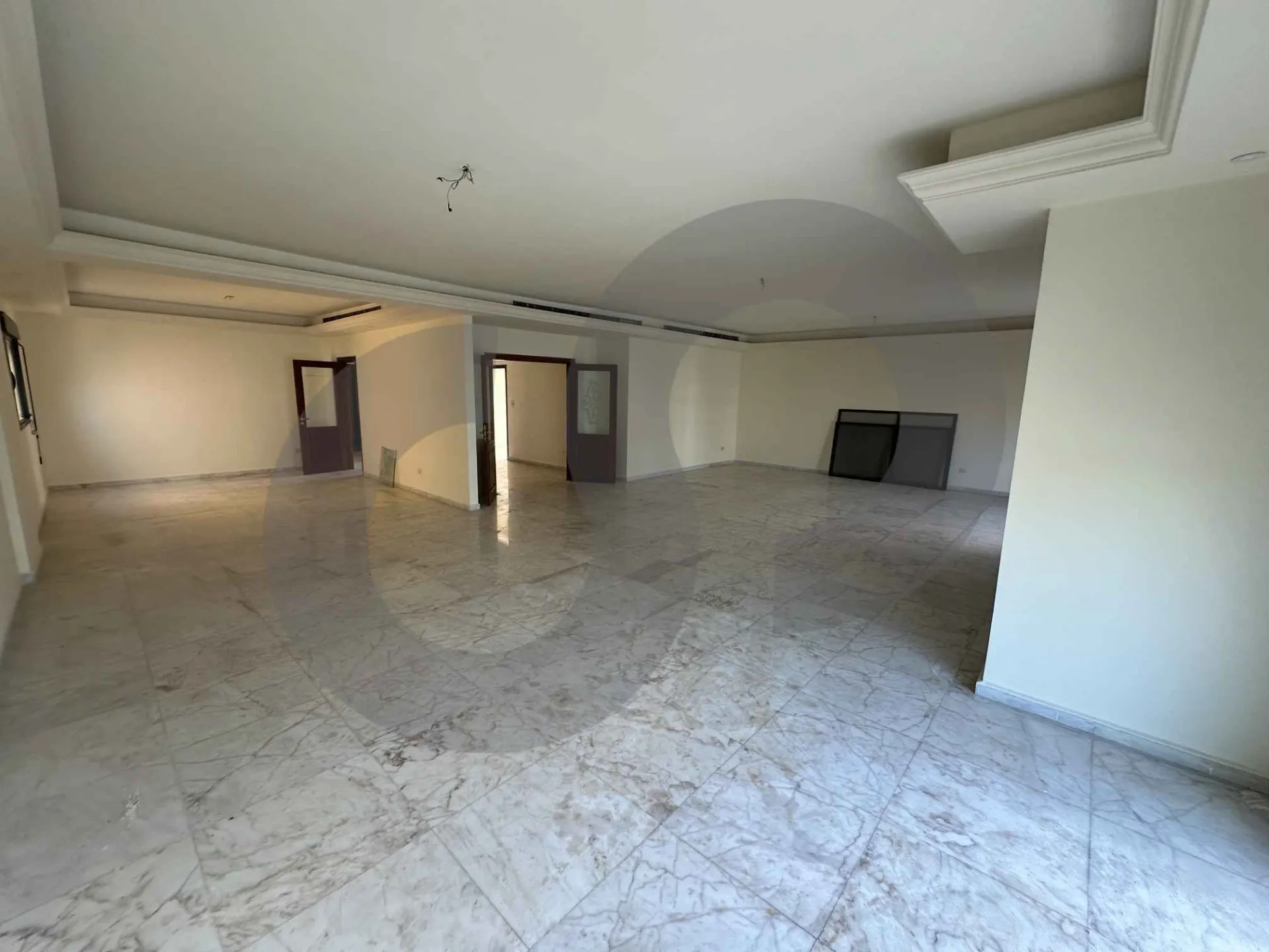 Commercial Property for Rent in Mina