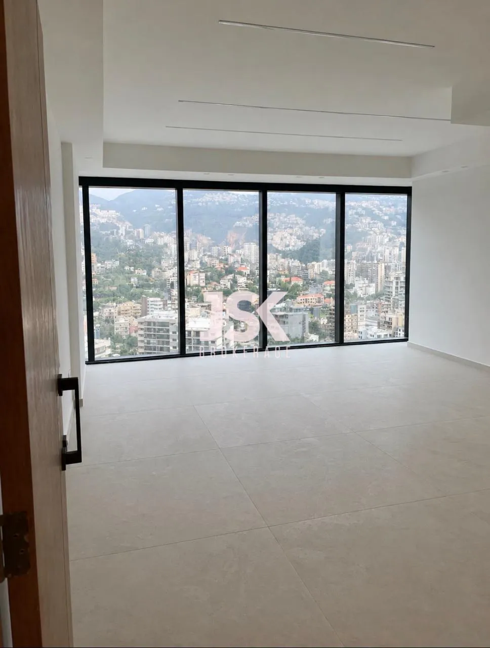 Office for Rent in Naqqache