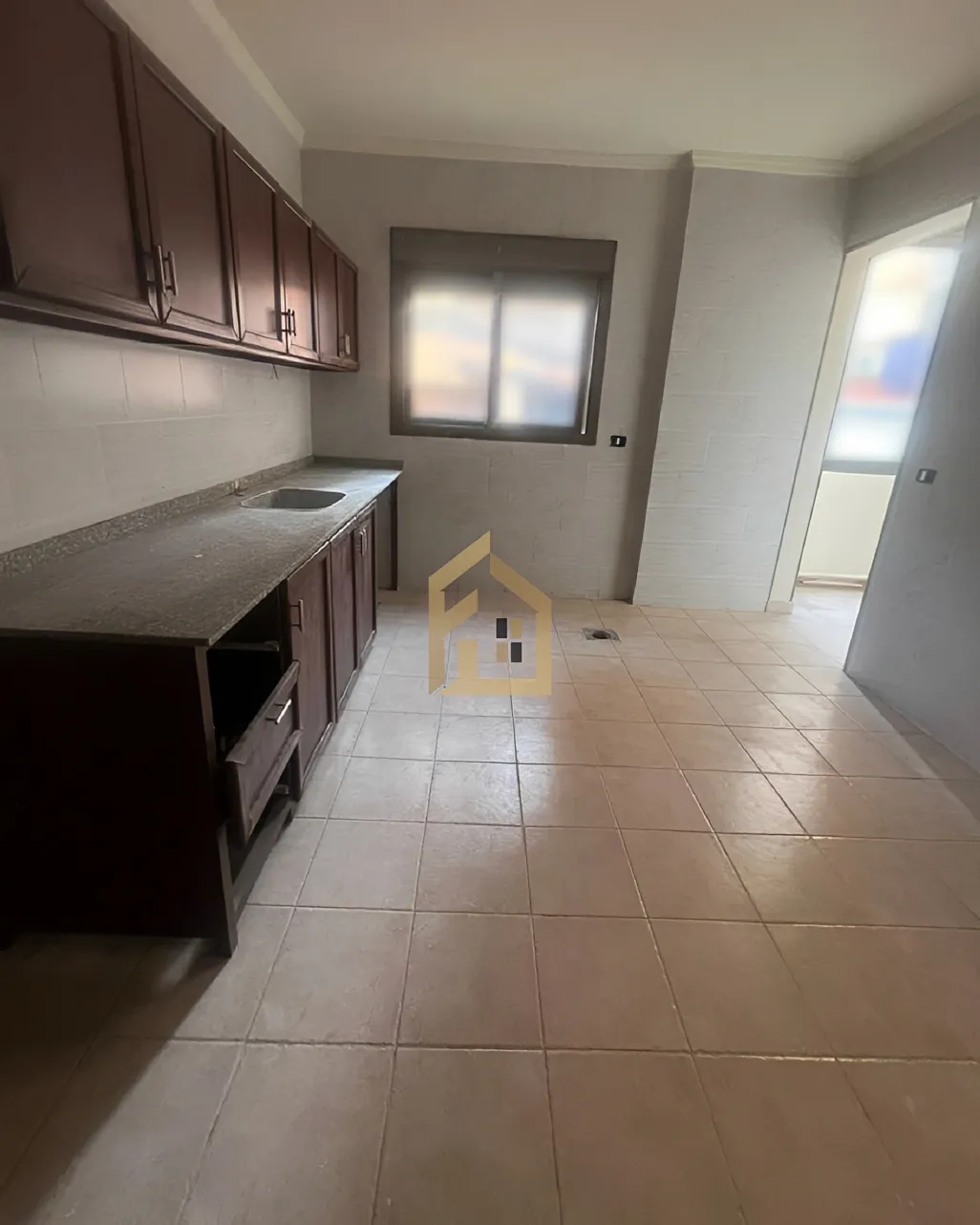Apartment for rent in Zouk Mosbeh, Lebanon - 3 bed, 4 bath