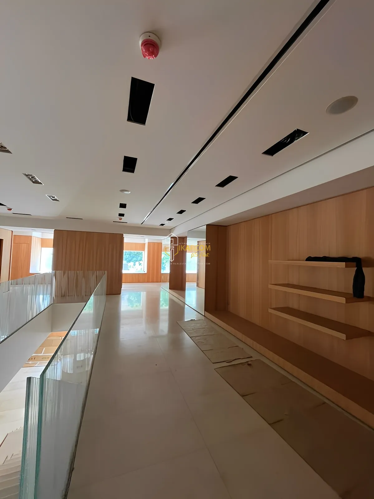 Shop For Rent in DownTown