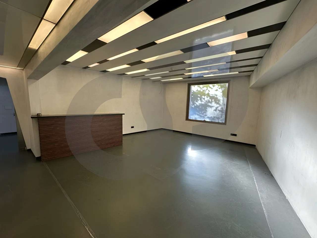 Building for Rent in Downtown