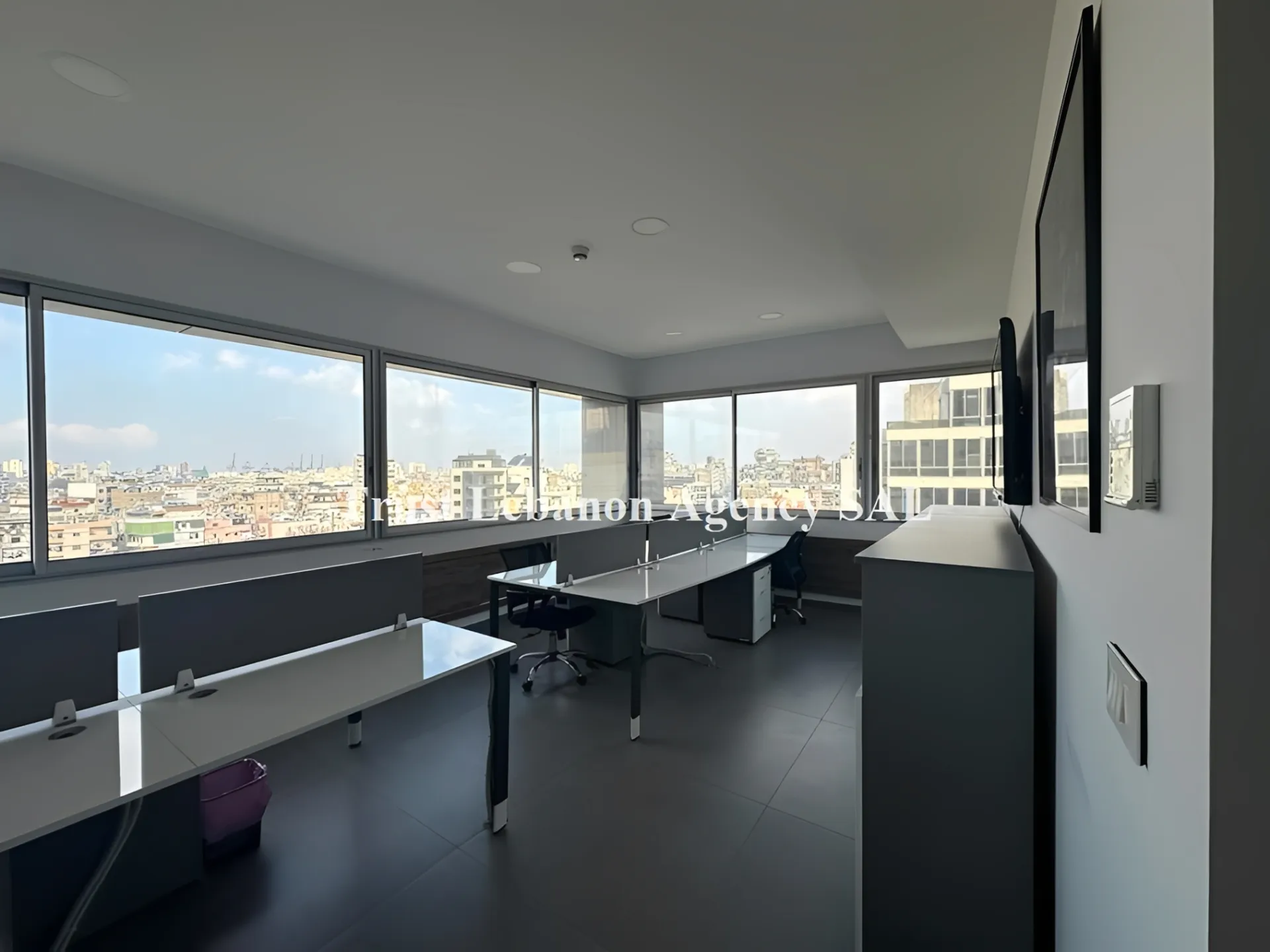 Office for sale in Baabda, Sin El Fil