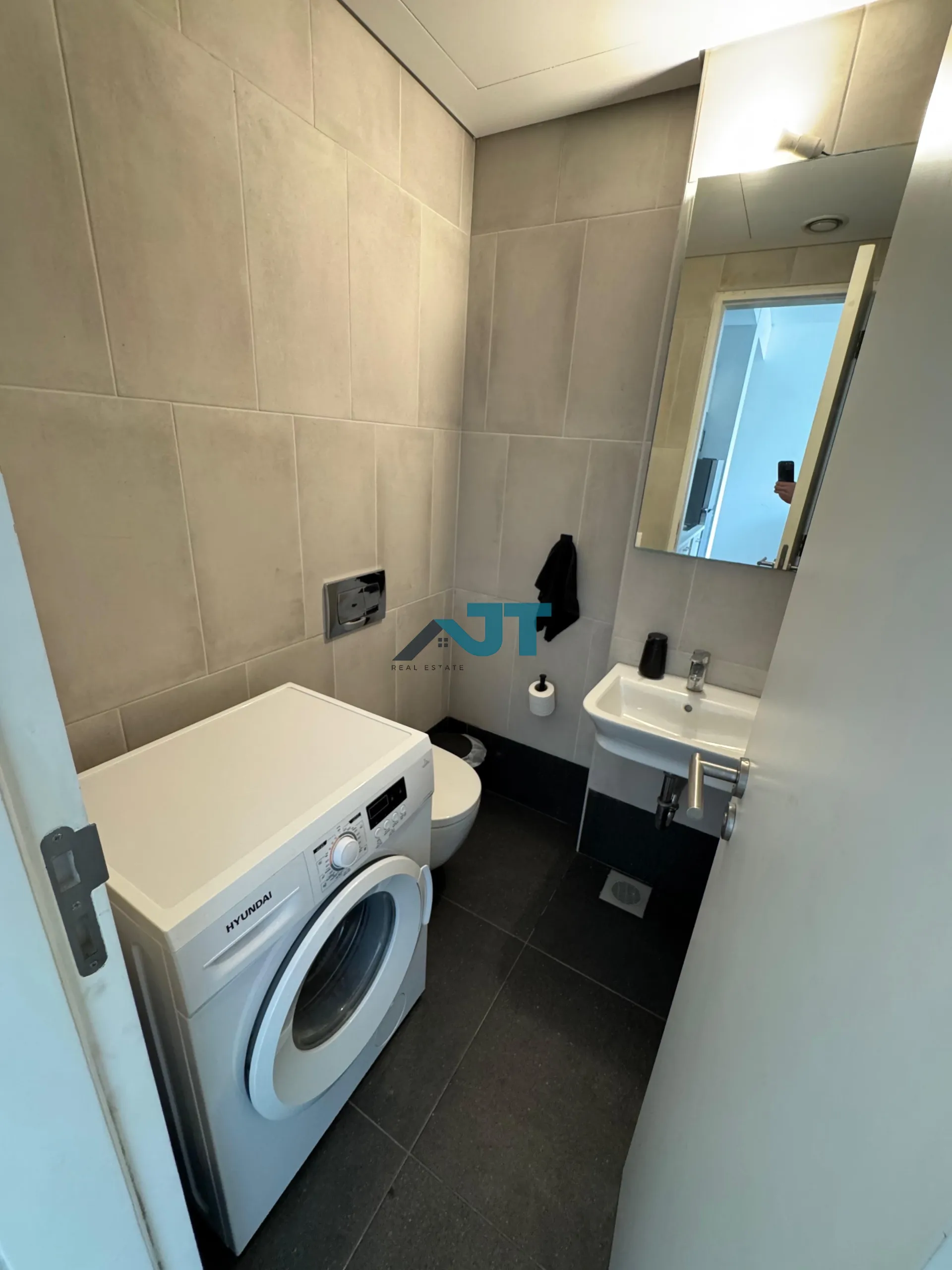 Apartment for rent in Monot, beirut, lebanon