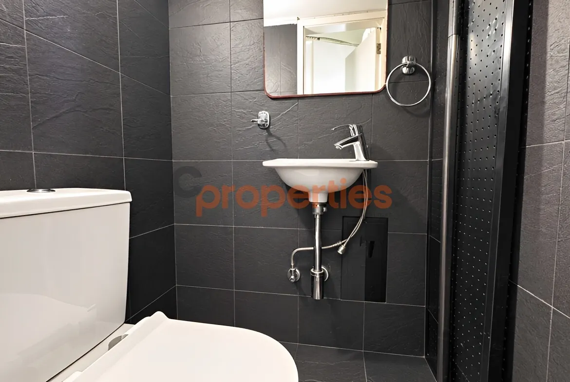 Shop for Rent in Beit El Chaar