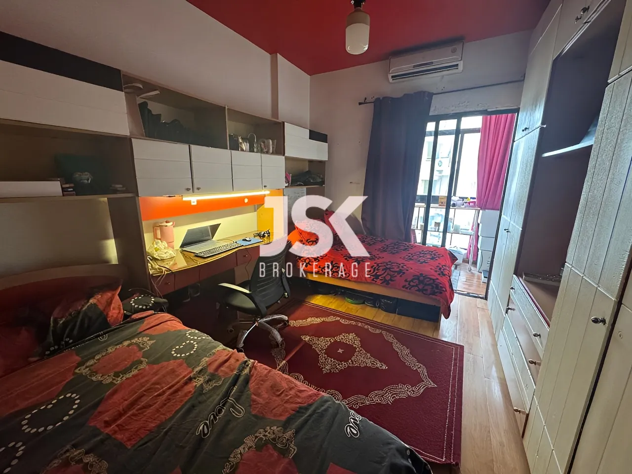Apartment for Sale in Ras Al Naba'a