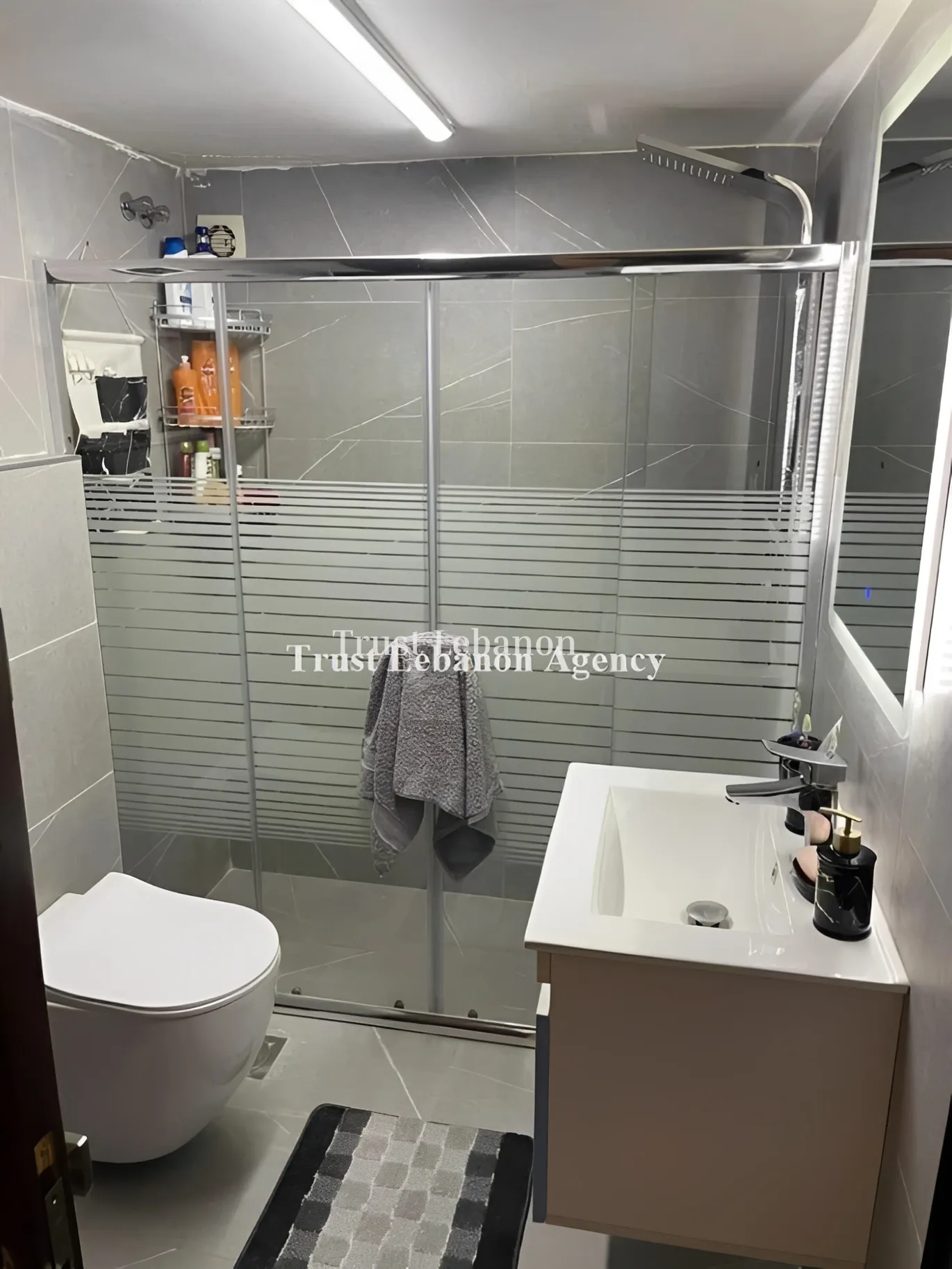 Apartment for sale in Mazraa, Bayrut, Lebanon