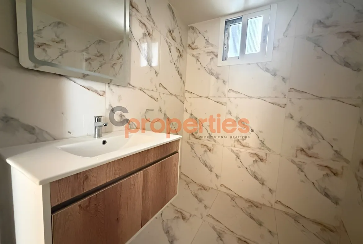 Office for Rent in Forn El Chebbak