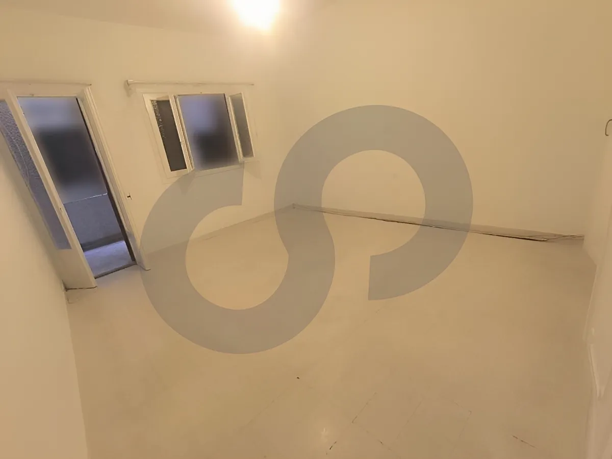 Apartment for Sale in Al Zarif, Beirut, Lebanon - 3 bed, 2 bath