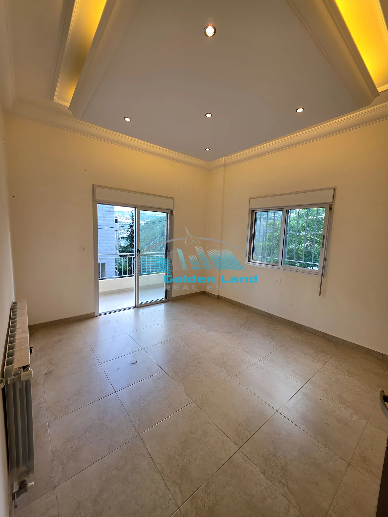 Apartment for Rent in Qornet El Hamra