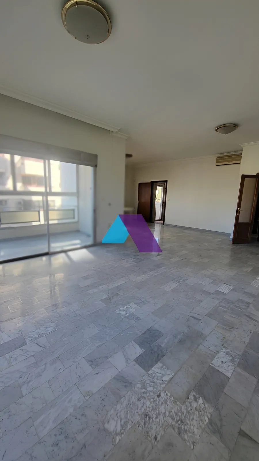 Apartment for Sale in Haret Sakher