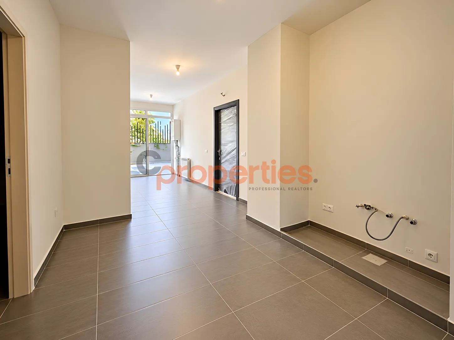 Apartment for Sale in Ain Aar