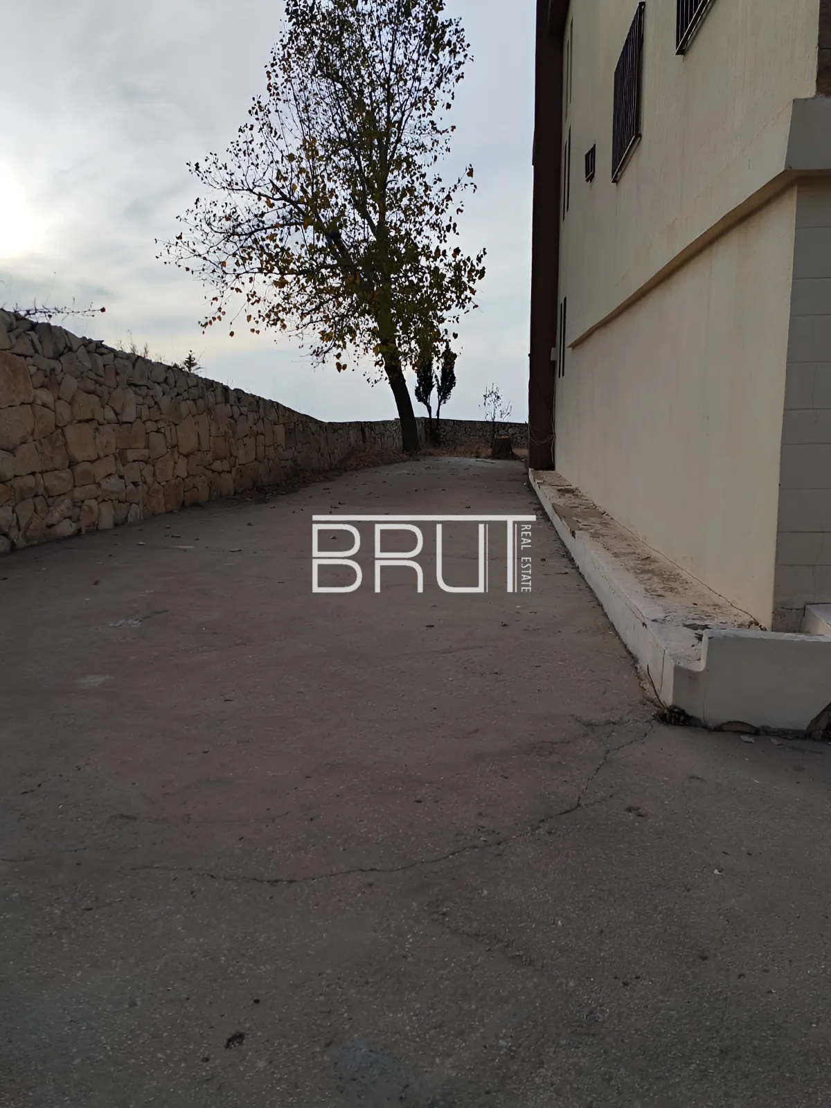 Chalet for Sale in Kfardebian - 2 bed, 2 bath