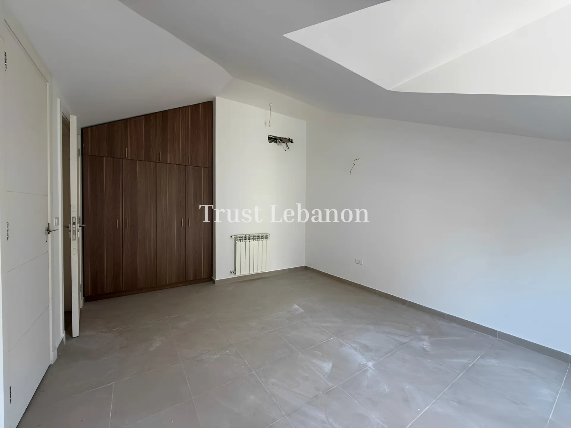Duplex for rent in Mansourieh, Lebanon