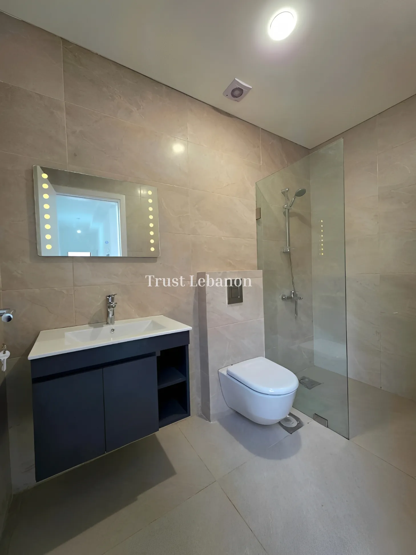 Office for rent in Zalqa, Lebanon