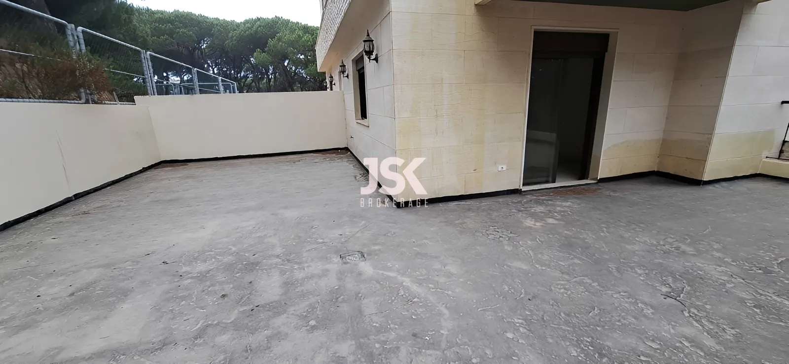 Apartment for Sale in Broummana - 3 bed