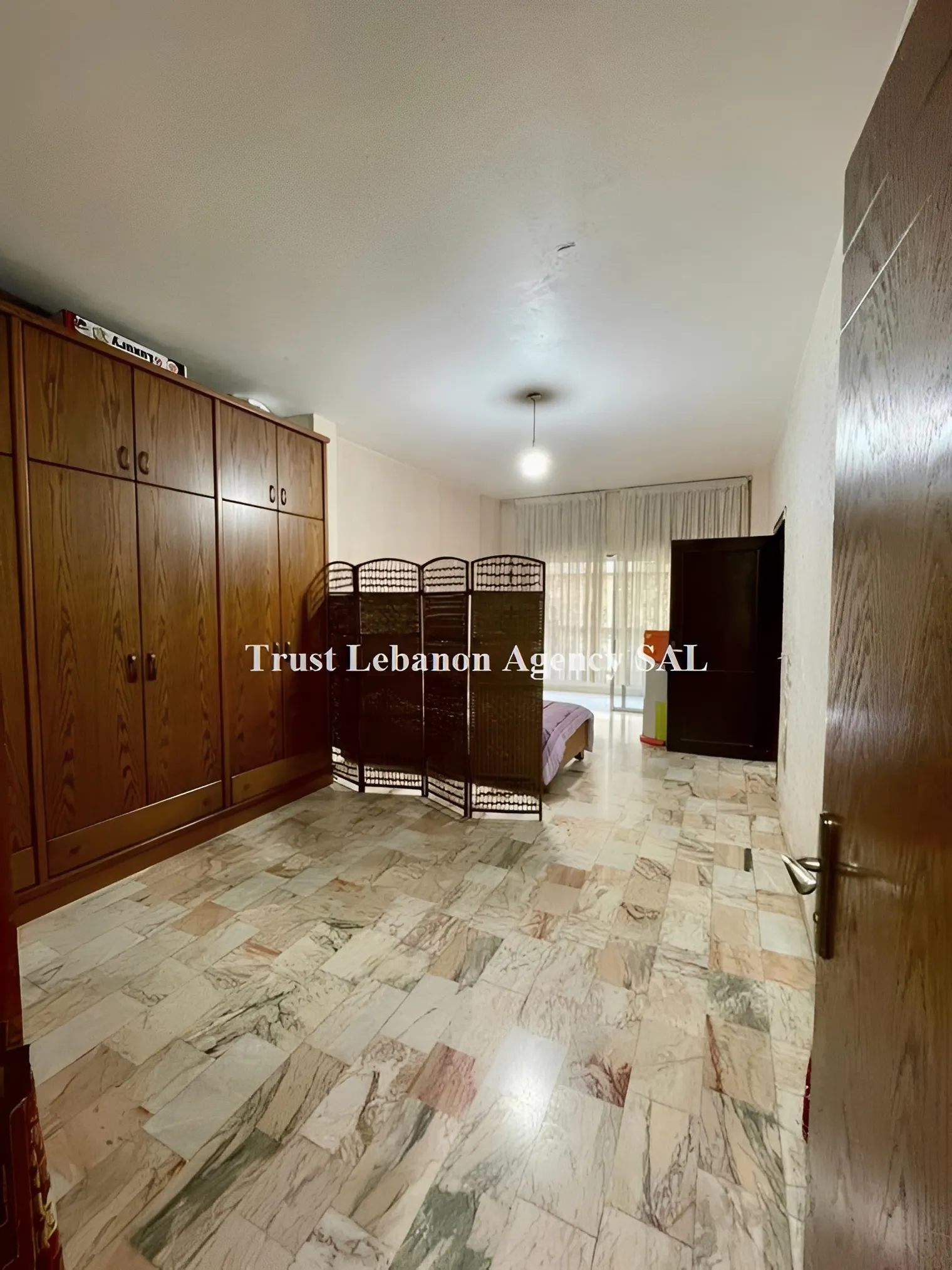 Apartment for Sale in Basta Beirut Lebanon - 5 bed, 3 bath