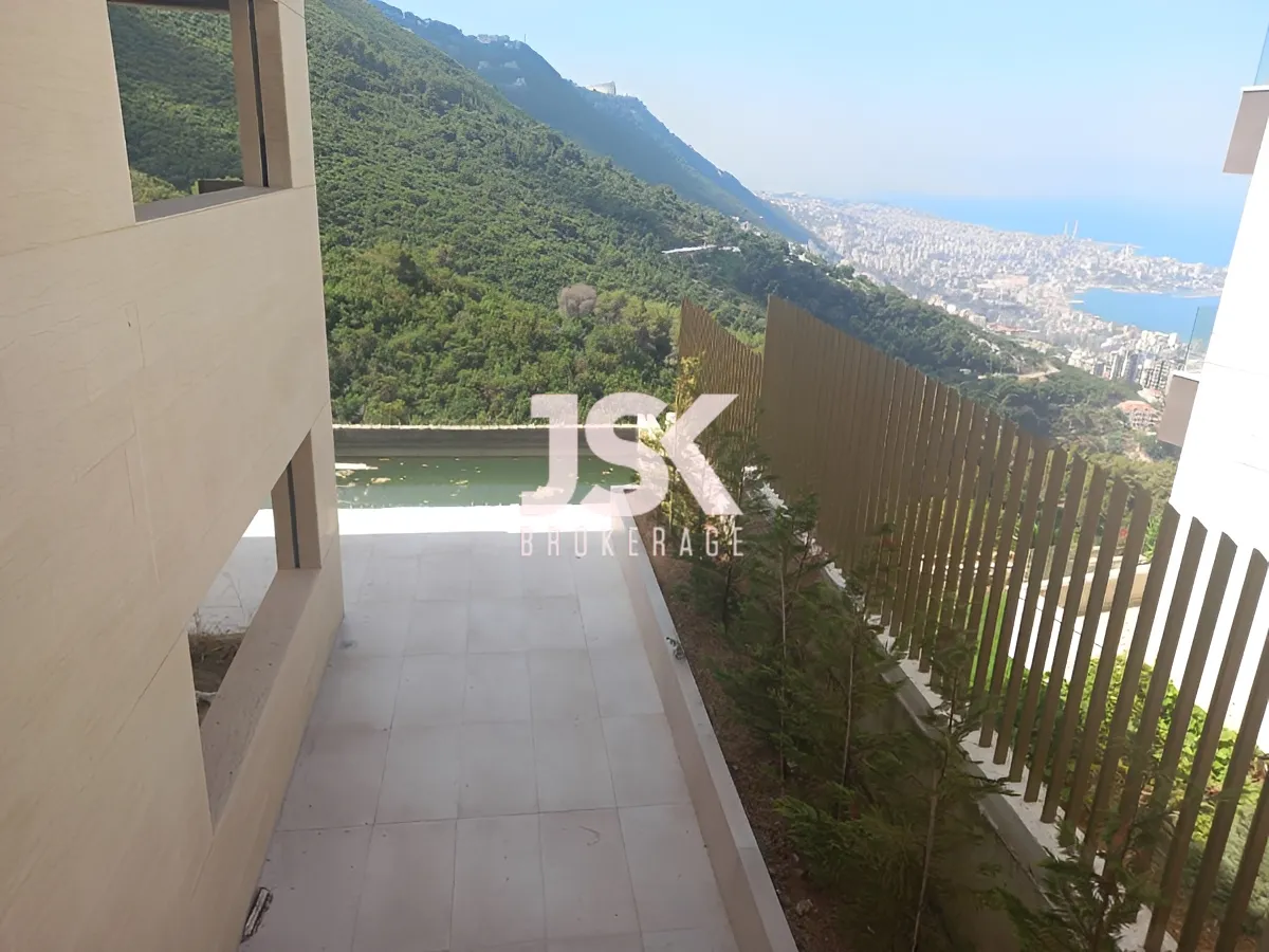 Villa for Sale in Chnaneir, Lebanon - 9 bed, 8 bath