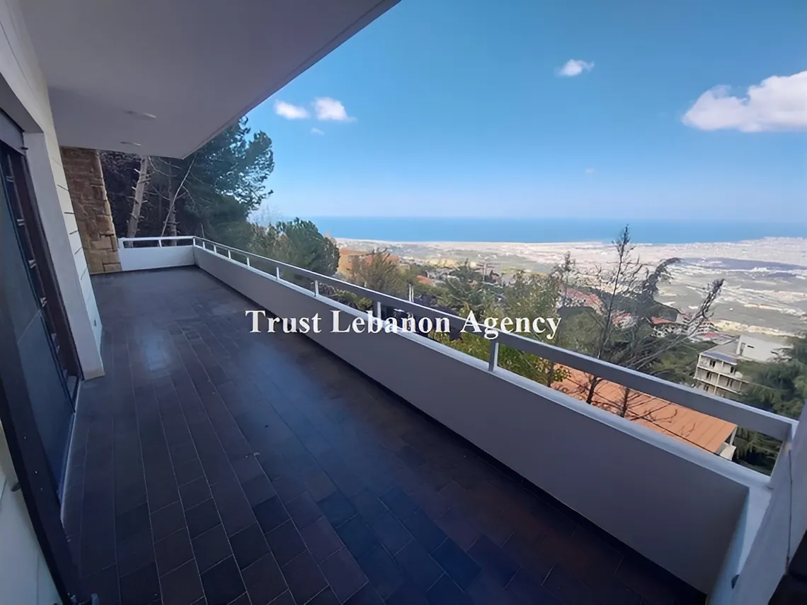 Villa for Sale in Souk Al Ghareb Alay Lebanon