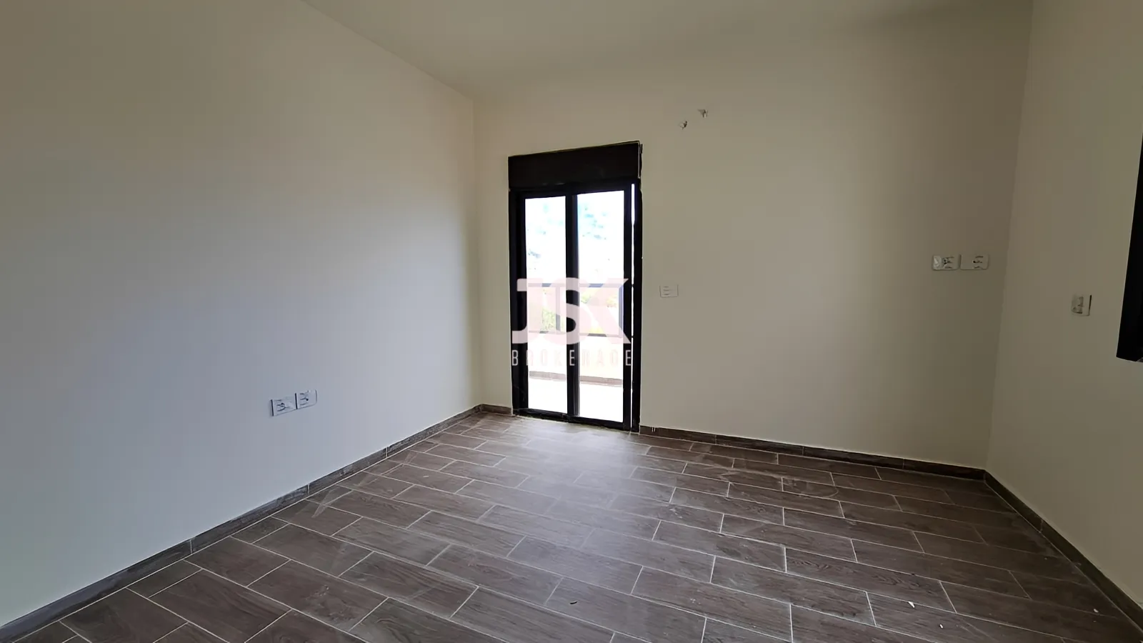 Apartment for Sale in Halat - 3 bed, 3 bath