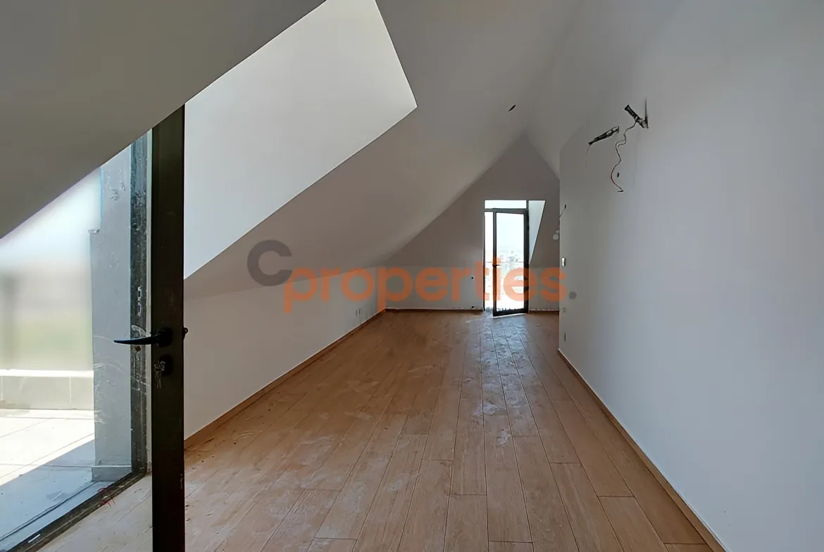 Duplex for Sale in Fanar - 4 bed, 5 bath