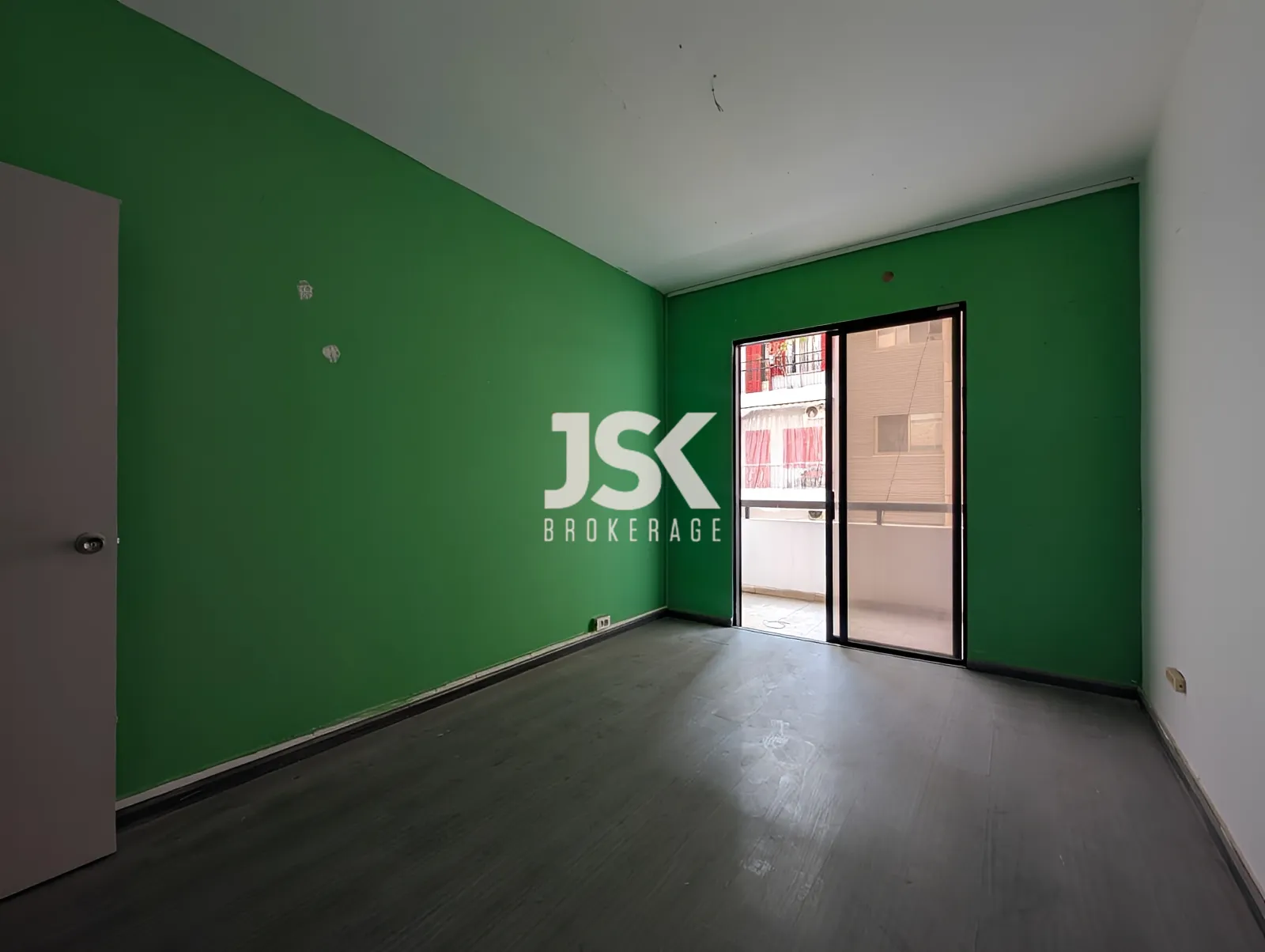 Office for Sale in Achrafieh